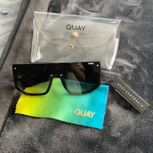 Quay Fully Booked Sunglasses